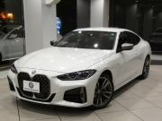 BMW 4シリーズ M440i xDriveｸｰﾍﾟ　ｺﾝﾌｫA Dｱｼｽﾄ 追ACC ﾚｰﾝCHW 衝突軽減 黒革 ﾋｰﾀｰ iﾄﾞﾗｲﾌﾞﾅﾋﾞ(第7世代) harmank ﾜｲﾔﾚｽCH ﾍｯﾄﾞｱｯﾌﾟDSP 全周ｶﾒﾗ PDC ﾚｰｻﾞｰﾗｲﾄ 専用ｴｸｽﾃﾘｱ&19AW 387ps　2年保証