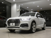 アウディ SQ5 SQ5 3.0TFSIｸﾜﾄﾛ ｱｼｽﾀﾝｽPKG　ADVｷｰ 追ACC ﾚｰﾝ&ｻｲﾄﾞｱｼｽﾄ 衝突軽減 半革 ﾋｰﾀｰ MMIﾅﾋﾞ ﾊﾞｰﾁｬﾙCP B&Oｻｳﾝﾄﾞ Bｶﾒﾗ PDC ﾏﾄﾘｸｽLED ｱﾝﾋﾞｴﾝﾄﾗｲﾄ ｵｰﾄﾃｰﾙｹﾞｰﾄ 専用ｴｸｽﾃﾘｱ&21AW ﾚｯﾄﾞｷｬﾘﾊﾟｰ 354ps　2年保証