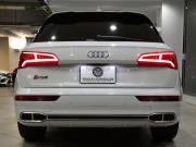 アウディ SQ5 SQ5 3.0TFSIｸﾜﾄﾛ ｱｼｽﾀﾝｽPKG　ADVｷｰ 追ACC ﾚｰﾝ&ｻｲﾄﾞｱｼｽﾄ 衝突軽減 半革 ﾋｰﾀｰ MMIﾅﾋﾞ ﾊﾞｰﾁｬﾙCP B&Oｻｳﾝﾄﾞ Bｶﾒﾗ PDC ﾏﾄﾘｸｽLED ｱﾝﾋﾞｴﾝﾄﾗｲﾄ ｵｰﾄﾃｰﾙｹﾞｰﾄ 専用ｴｸｽﾃﾘｱ&21AW ﾚｯﾄﾞｷｬﾘﾊﾟｰ 354ps　2年保証