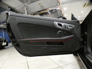 メルセデスベンツ SLCクラス SLC200ｽﾎﾟｰﾂ ﾚｰﾀﾞｰｾｰﾌﾃｨ　ｷｰﾚｽｺﾞｰ 黒革 ﾋｰﾀｰ&ｴｱｽｶｰﾌ ﾏｼﾞｯｸｽｶｲR ﾅﾋﾞTV harmank Bｶﾒﾗ PTS LEDﾗｲﾄ AMGｽﾀｲﾘﾝｸﾞ&18AW ｽﾎﾟｰﾂEX　2年保証