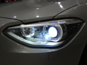 BMW 1シリーズ M135i ﾊﾟｰｷﾝｸﾞｻﾎﾟｰﾄPKG　ｺﾝﾌｫA ﾍｷｻｺﾞﾝｸﾛｽｼｰﾄ ｱﾝﾄﾞﾛｲﾄﾞﾓﾆﾀｰ(純正ﾅﾋﾞ表示可) BTｵｰﾃﾞｨｵ Bｶﾒﾗ Rｾﾝｻｰ ｷｾﾉﾝ 専用ｴｸｽﾃﾘｱ&18AW 320ps　2年保証