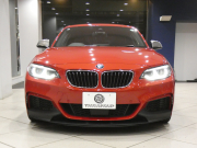 BMW 2シリーズ M240iｸｰﾍﾟ　後期 追ACC ﾚｰﾝDW 衝突軽減 黒革 ﾋｰﾀｰ iﾄﾞﾗｲﾌﾞﾅﾋﾞ(第6世代ﾀｯﾁP対応) Bｶﾒﾗ PDC LEDﾗｲﾄ&ﾃｰﾙﾗﾝﾌﾟ MﾊﾟﾌｫFｽﾎﾟｲﾗｰ&ｶｰﾎﾞﾝｽﾎﾟｲﾗｰ 専用ｴｸｽﾃﾘｱ&18AW B58EG 340ps　2年保証