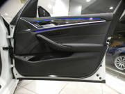 BMW 5シリーズ 523i Mｽﾎﾟｰﾂ ﾊｲﾗｲﾝPKG　ｺﾝﾌｫA Dｱｼｽﾄ+ 追ACC ﾚｰﾝCHW 衝突軽減 黒革 全席ﾋｰﾀｰ iﾄﾞﾗｲﾌﾞﾅﾋﾞ(第6世代ﾀｯﾁP対応) 全周囲ｶﾒﾗ PDC LEDﾗｲﾄ ｵｰﾄﾄﾗﾝｸ Mｽﾎﾟｰﾂｴｱﾛ&19AW ﾄﾗﾝｸｽﾎﾟｲﾗｰ　2年保証