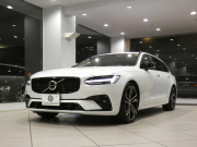 ボルボ V90 V90 B6 AWD Rﾃﾞｻﾞｲﾝ　ｼﾃｨｾｰﾌ 追ACC･LKA･ LCMA ｽﾃｱﾋｰﾀｰ 白革 全席ﾋｰﾀｰ ﾊﾟﾉﾗﾏSR ﾀｯﾁｽｸﾘｰﾝHDDﾅﾋﾞTV B&Wｻｳﾝﾄﾞ 全周ｶﾒﾗ PDC ﾍｯﾄﾞｱｯﾌﾟDSP LEDﾗｲﾄ ｵｰﾄﾃｰﾙｹﾞｰﾄ Rﾃﾞｻﾞｲﾝ専用ｴｸｽﾃﾘｱ&20AW B6ｴﾝｼﾞﾝ +ﾓｰﾀｰ　2年保証