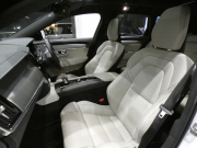 ボルボ V90 V90 B6 AWD Rﾃﾞｻﾞｲﾝ　ｼﾃｨｾｰﾌ 追ACC･LKA･ LCMA ｽﾃｱﾋｰﾀｰ 白革 全席ﾋｰﾀｰ ﾊﾟﾉﾗﾏSR ﾀｯﾁｽｸﾘｰﾝHDDﾅﾋﾞTV B&Wｻｳﾝﾄﾞ 全周ｶﾒﾗ PDC ﾍｯﾄﾞｱｯﾌﾟDSP LEDﾗｲﾄ ｵｰﾄﾃｰﾙｹﾞｰﾄ Rﾃﾞｻﾞｲﾝ専用ｴｸｽﾃﾘｱ&20AW B6ｴﾝｼﾞﾝ +ﾓｰﾀｰ　2年保証