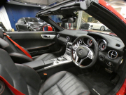 メルセデスベンツ SLKクラス SLK200 ﾄﾚﾝﾄﾞ+ ﾚｰﾀﾞｰｾｰﾌﾃｨPKG　最終ﾓﾃﾞﾙ 黒革 ﾋｰﾀｰ&ｴｱｽｶｰﾌ ﾅﾋﾞTV BTｵｰﾃﾞｨｵ ｷｾﾉﾝ ｲﾝﾃﾘｼﾞｪﾝﾄﾗｲﾄ AMGｽﾀｲﾘﾝｸﾞ&18AW FOXﾏﾌﾗｰ　2年保証