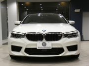 BMW Mシリーズ M5 ｺﾝﾌｫｰﾄPKG　Dｱｼｽﾄ+ 追ACC ﾚｰﾝCHW 衝突軽減 黒革 ﾏｯｻｰｼﾞ ﾋｰﾀｰ&ﾍﾞﾝﾁﾚｰﾀｰ ☆B&Wｻｳﾝﾄﾞ iﾄﾞﾗｲﾌﾞﾅﾋﾞ(第6世代 ﾀｯﾁP対応) 全周囲ｶﾒﾗ PDC ﾍｯﾄﾞUDSP ﾅｲﾄﾋﾞｼﾞｮﾝ LEDﾗｲﾄ ｱﾝﾋﾞｴﾝﾄｴｱP 専用ｴｸｽﾃﾘｱ&20AW ｽﾎﾟｰﾂEX 600ps　2年保証　