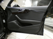 アウディ A4 A4ｾﾀﾞﾝ 2.0TFSI ﾗｸﾞｼﾞｭｱﾘｰPKG　1ｵｰﾅｰ ADVｷｰ 追ACC ﾚｰﾝｱｼｽﾄ ｱｳﾃﾞｨﾌﾟﾚｾﾝｽ 黒革 ﾋｰﾀｰ MMIﾅﾋﾞTV ﾊﾞｰﾁｬﾙCP Bｶﾒﾗ PDC ﾏﾄﾘｸｽLED 17AW　2年保証