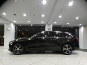 ボルボ V60 V60 T5ｲﾝｽｸﾘﾌﾟｼｮﾝ ﾌﾟﾗｽPKG　1ｵｰﾅｰ 追ACC･LKA･ LCMA ｽﾃｱﾋｰﾀｰ 茶革 全席ﾋｰﾀｰ ﾍﾞﾝﾁﾚｰﾀｰ ﾏｯｻｰｼﾞ機能 ﾊﾟﾉﾗﾏSR ﾀｯﾁｽｸﾘｰﾝHDDﾅﾋﾞTV harman/K 全周ｶﾒﾗ ﾍｯﾄﾞｱｯﾌﾟDSP LEDﾗｲﾄ ｵｰﾄﾃｰﾙｹﾞｰﾄ 19AW　2年保証