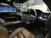 ボルボ V60 V60 T5ｲﾝｽｸﾘﾌﾟｼｮﾝ ﾌﾟﾗｽPKG　1ｵｰﾅｰ 追ACC･LKA･ LCMA ｽﾃｱﾋｰﾀｰ 茶革 全席ﾋｰﾀｰ ﾍﾞﾝﾁﾚｰﾀｰ ﾏｯｻｰｼﾞ機能 ﾊﾟﾉﾗﾏSR ﾀｯﾁｽｸﾘｰﾝHDDﾅﾋﾞTV harman/K 全周ｶﾒﾗ ﾍｯﾄﾞｱｯﾌﾟDSP LEDﾗｲﾄ ｵｰﾄﾃｰﾙｹﾞｰﾄ 19AW　2年保証