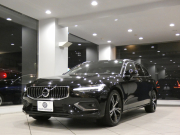 ボルボ V60 V60 T5ｲﾝｽｸﾘﾌﾟｼｮﾝ ﾌﾟﾗｽPKG　1ｵｰﾅｰ 追ACC･LKA･ LCMA ｽﾃｱﾋｰﾀｰ 茶革 全席ﾋｰﾀｰ ﾍﾞﾝﾁﾚｰﾀｰ ﾏｯｻｰｼﾞ機能 ﾊﾟﾉﾗﾏSR ﾀｯﾁｽｸﾘｰﾝHDDﾅﾋﾞTV harman/K 全周ｶﾒﾗ ﾍｯﾄﾞｱｯﾌﾟDSP LEDﾗｲﾄ ｵｰﾄﾃｰﾙｹﾞｰﾄ 19AW　2年保証