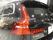 ボルボ V60 V60 T5ｲﾝｽｸﾘﾌﾟｼｮﾝ ﾌﾟﾗｽPKG　1ｵｰﾅｰ 追ACC･LKA･ LCMA ｽﾃｱﾋｰﾀｰ 茶革 全席ﾋｰﾀｰ ﾍﾞﾝﾁﾚｰﾀｰ ﾏｯｻｰｼﾞ機能 ﾊﾟﾉﾗﾏSR ﾀｯﾁｽｸﾘｰﾝHDDﾅﾋﾞTV harman/K 全周ｶﾒﾗ ﾍｯﾄﾞｱｯﾌﾟDSP LEDﾗｲﾄ ｵｰﾄﾃｰﾙｹﾞｰﾄ 19AW　2年保証