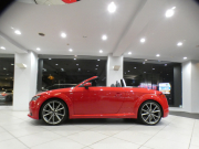 アウディ TTロードスター TTﾛｰﾄﾞｽﾀｰ 2.0TFSIｸﾜﾄﾛ Sﾗｲﾝ&ｱｼｽﾀﾝｽPKG　ADVｷｰ 黒幌/黒半革 Pｼｰﾄ MMIﾅﾋﾞTV ﾊﾞｰﾁｬﾙCP 前後ｾﾝｻｰ LEDﾗｲﾄ Sﾗｲﾝｴｸｽﾃﾘｱ ｱｰﾊﾞﾝｽﾎﾟｰﾂLTD20AW　2年保証