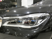BMW 7シリーズ 750i Mｽﾎﾟｰﾂ　ｺﾝﾌｫA Dｱｼｽﾄ+ 追ACC ﾚｰﾝCHW 衝突軽減 茶革 全席ﾋｰﾀｰ ﾍﾞﾝﾁﾚｰﾀｰ ﾏｯｻｰｼﾞ機能 ｻﾝﾙｰﾌ ﾀｯﾁP対応iﾄﾞﾗｲﾌﾞﾅﾋﾞ(第6世代) 全周ｶﾒﾗ PDC ｼﾞｬｽﾁｬｰC LEDﾚｰｻﾞｰﾗｲﾄ Mｽﾎﾟｰﾂｴｱﾛ&20AW ｽﾎﾟｰﾂEX　2年保証