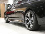 BMW 7シリーズ 750i Mｽﾎﾟｰﾂ　ｺﾝﾌｫA Dｱｼｽﾄ+ 追ACC ﾚｰﾝCHW 衝突軽減 茶革 全席ﾋｰﾀｰ ﾍﾞﾝﾁﾚｰﾀｰ ﾏｯｻｰｼﾞ機能 ｻﾝﾙｰﾌ ﾀｯﾁP対応iﾄﾞﾗｲﾌﾞﾅﾋﾞ(第6世代) 全周ｶﾒﾗ PDC ｼﾞｬｽﾁｬｰC LEDﾚｰｻﾞｰﾗｲﾄ Mｽﾎﾟｰﾂｴｱﾛ&20AW ｽﾎﾟｰﾂEX　2年保証