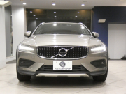 ボルボ V60 V60ｸﾛｽｶﾝﾄﾘｰ T5ﾌﾟﾛ AWD　1ｵｰﾅｰ 追ACC･LKA･ LCMA 茶革 ﾋｰﾀｰ ﾍﾞﾝﾁﾚｰﾀｰ ﾏｯｻｰｼﾞ機能 ﾀｯﾁｽｸﾘｰﾝHDDﾅﾋﾞTV harman/K 全周囲ｶﾒﾗ ﾍｯﾄﾞｱｯﾌﾟDSP LEDﾗｲﾄ ｵｰﾄﾃｰﾙｹﾞｰﾄ ｴｸｽﾃﾘｱﾃﾞｻﾞｲﾝKIT 19AW　2年保証