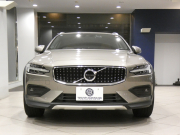 ボルボ V60 V60ｸﾛｽｶﾝﾄﾘｰ T5ﾌﾟﾛ AWD　1ｵｰﾅｰ 追ACC･LKA･ LCMA 茶革 ﾋｰﾀｰ ﾍﾞﾝﾁﾚｰﾀｰ ﾏｯｻｰｼﾞ機能 ﾀｯﾁｽｸﾘｰﾝHDDﾅﾋﾞTV harman/K 全周囲ｶﾒﾗ ﾍｯﾄﾞｱｯﾌﾟDSP LEDﾗｲﾄ ｵｰﾄﾃｰﾙｹﾞｰﾄ ｴｸｽﾃﾘｱﾃﾞｻﾞｲﾝKIT 19AW　2年保証