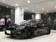 BMW 6シリーズ 640iｸﾞﾗﾝｸｰﾍﾟ Mｽﾎﾟｰﾂ ｺﾝﾌｫｰﾄPKG　後期 ｺﾝﾌｫA 追ACC ﾚｰﾝCHW 衝突軽減 黒革ｺﾝﾌｫｰﾄｼｰﾄ 全席ﾋｰﾀｰ&ﾍﾞﾝﾁﾚｰﾀｰ ｻﾝﾙｰﾌ iﾄﾞﾗｲﾌﾞﾅﾋﾞ(NBT-EVO) Bｶﾒﾗ PDC DSPﾒｰﾀｰ ﾍｯﾄﾞｱｯﾌﾟDSP LEDﾗｲﾄ Mｽﾎﾟｰﾂｴｱﾛ 20AW　2年保証
