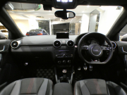 アウディ S1 S1ｽﾎﾟｰﾂﾊﾞｯｸ　☆6MT ADVｷｰ 半革 MMIﾅﾋﾞ BTｵｰﾃﾞｨｵ PDC ｷｾﾉﾝ 専用ｴｸｽﾃﾘｱ&18AW FK-TECｻｽﾍﾟﾝｼｮﾝｷｯﾄ 231ps　2年保証