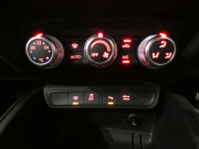 アウディ S1 S1ｽﾎﾟｰﾂﾊﾞｯｸ　☆6MT ADVｷｰ 半革 MMIﾅﾋﾞ BTｵｰﾃﾞｨｵ PDC ｷｾﾉﾝ 専用ｴｸｽﾃﾘｱ&18AW FK-TECｻｽﾍﾟﾝｼｮﾝｷｯﾄ 231ps　2年保証