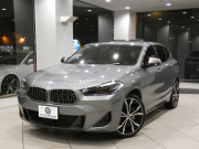 BMW X2 X2 M35i ADｾｰﾌﾃｨ&ｾﾚｸﾄPKG　ｺﾝﾌｫA 追ACC ﾚｰﾝDW ｲﾝﾃﾘS 赤革 ﾊﾟﾉﾗﾏSR ﾀｯﾁP対応iﾄﾞﾗｲﾌﾞﾅﾋﾞ(第6世代) ﾍｯﾄﾞｱｯﾌﾟDSP ﾜｲﾔﾚｽCH Bｶﾒﾗ PDC LEDﾗｲﾄ 専用ｴｸｽﾃﾘｱ&20AW 赤ｷｬﾘﾊﾟｰ 306ps　2年保証