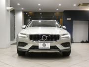 ボルボ V60 V60ｸﾛｽｶﾝﾄﾘｰ T5ﾌﾟﾛ AWD　追ACC･LKA･ LCMA 白革 ﾋｰﾀｰ ﾍﾞﾝﾁﾚｰﾀｰ ﾏｯｻｰｼﾞ機能 ﾀｯﾁｽｸﾘｰﾝHDDﾅﾋﾞTV harman/K 全周囲ｶﾒﾗ ﾍｯﾄﾞｱｯﾌﾟDSP LEDﾗｲﾄ ｵｰﾄﾃｰﾙｹﾞｰﾄ ｴｸｽﾃﾘｱｽﾀｲﾘﾝｸﾞKIT 19AW　2年保証