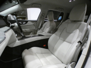 ボルボ V60 V60ｸﾛｽｶﾝﾄﾘｰ T5ﾌﾟﾛ AWD　追ACC･LKA･ LCMA 白革 ﾋｰﾀｰ ﾍﾞﾝﾁﾚｰﾀｰ ﾏｯｻｰｼﾞ機能 ﾀｯﾁｽｸﾘｰﾝHDDﾅﾋﾞTV harman/K 全周囲ｶﾒﾗ ﾍｯﾄﾞｱｯﾌﾟDSP LEDﾗｲﾄ ｵｰﾄﾃｰﾙｹﾞｰﾄ ｴｸｽﾃﾘｱｽﾀｲﾘﾝｸﾞKIT 19AW　2年保証