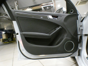 アウディ RS4アバント RS4ｱﾊﾞﾝﾄ 4.2FSIｸﾜﾄﾛ　ADVｷｰ 黒革 ﾋｰﾀｰ MMIﾅﾋﾞ B&Oｻｳﾝﾄﾞ Bｶﾒﾗ PDC ｷｾﾉﾝ RS専用ｴｸﾃﾘｱ&20AW 可変ﾏﾌﾗｰ 450ps　2年保証