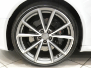 アウディ RS4アバント RS4ｱﾊﾞﾝﾄ 4.2FSIｸﾜﾄﾛ　ADVｷｰ 黒革 ﾋｰﾀｰ MMIﾅﾋﾞ B&Oｻｳﾝﾄﾞ Bｶﾒﾗ PDC ｷｾﾉﾝ RS専用ｴｸﾃﾘｱ&20AW 可変ﾏﾌﾗｰ 450ps　2年保証