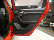 アウディ A1 A1ｽﾎﾟｰﾂﾊﾞｯｸ ｼﾃｨｶﾊﾞｰﾘﾐﾃｯﾄﾞED　限定 1ｵｰﾅｰ ADVｷｰ 追ACC ﾚｰﾝｱｼｽﾄ ｱｳﾃﾞｨﾌﾟﾚｾﾝｽ 半革 ﾋｰﾀｰ ﾀｯﾁﾚｽﾎﾟﾝｽ付MMIﾅﾋﾞ ﾊﾞｰﾁｬﾙCP Bｶﾒﾗ PDC LEDﾗｲﾄ 専用ｴｸｽﾃﾘｱ&17AW　2年保証