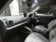 アウディ Q2 Q2 35TFSI ｼﾘﾝﾀﾞｰｵﾝﾃﾞﾝﾏﾝﾄﾞｽﾎﾟｰﾂ ｱｼｽﾀﾝｽPKG　ADVｷｰ 追ACC ﾚｰﾝ&ｻｲﾄﾞｱｼｽﾄ 灰革 ﾋｰﾀｰ MMIﾅﾋﾞ ﾊﾞｰﾁｬﾙCP ｽﾏｰﾄﾌｫﾝIF Bｶﾒﾗ PDC LEDﾗｲﾄ ｵｰﾄﾃｰﾙｹﾞｰﾄ 前後ﾄﾞﾗﾚｺ　2年保証