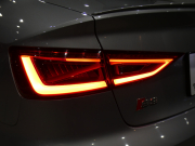 アウディ S3 S3ｾﾀﾞﾝ ﾚｻﾞｰ&LEDﾗｲﾄPKG　ADVｷｰ 追ACC ｱｳﾃﾞｨﾌﾟﾚｾﾝｽ 黒革 ﾋｰﾀｰ MMIﾅﾋﾞ Bｶﾒﾗ PDC LEDﾗｲﾄ 専用ｴｸｽﾃﾘｱ&18AW 285ps　2年保証