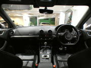 アウディ S3 S3ｾﾀﾞﾝ ﾚｻﾞｰ&LEDﾗｲﾄPKG　ADVｷｰ 追ACC ｱｳﾃﾞｨﾌﾟﾚｾﾝｽ 黒革 ﾋｰﾀｰ MMIﾅﾋﾞ Bｶﾒﾗ PDC LEDﾗｲﾄ 専用ｴｸｽﾃﾘｱ&18AW 285ps　2年保証