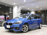 BMW 2シリーズ 218dｸﾞﾗﾝﾂｱﾗｰ Mｽﾎﾟｰﾂ ADｾｰﾌﾃｨPKG　ｺﾝﾌｫA 追従ACC 衝突軽減 ﾍｯﾄﾞｱｯﾌﾟDSP ﾍｷｻｺﾞﾝｸﾛｽｼｰﾄ iﾄﾞﾗｲﾌﾞﾅﾋﾞ(NBT-EVO) Bｶﾒﾗ Rｾﾝｻｰ LEDﾗｲﾄ ｵｰﾄﾃｰﾙｹﾞｰﾄ Mｽﾎﾟｰﾂｴｱﾛ&17AW　2年保証