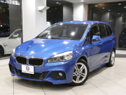 BMW 2シリーズ 218dｸﾞﾗﾝﾂｱﾗｰ Mｽﾎﾟｰﾂ ADｾｰﾌﾃｨPKG　ｺﾝﾌｫA 追従ACC 衝突軽減 ﾍｯﾄﾞｱｯﾌﾟDSP ﾍｷｻｺﾞﾝｸﾛｽｼｰﾄ iﾄﾞﾗｲﾌﾞﾅﾋﾞ(NBT-EVO) Bｶﾒﾗ Rｾﾝｻｰ LEDﾗｲﾄ ｵｰﾄﾃｰﾙｹﾞｰﾄ Mｽﾎﾟｰﾂｴｱﾛ&17AW　2年保証