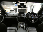 BMW Mシリーズ M3 MDCT　後期 ﾚｰﾝCHW ｸﾙｺﾝ 黒革 ﾋｰﾀｰ iﾄﾞﾗｲﾌﾞﾅﾋﾞ(第6世代ﾀｯﾁP対応) ☆harmank Bｶﾒﾗ PDC LEDﾗｲﾄ&ﾃｰﾙﾗﾝﾌﾟ 専用ｴｸｽﾃﾘｱ&19AW 431ps　2年保証