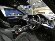 アウディ Q5 Q5 2.0TFSIｸﾜﾄﾛｽﾎﾟｰﾂ Sﾗｲﾝ&ｱｼｽﾀﾝｽPKG　☆1ｵｰﾅｰ ADVｷｰ 追ACC ﾚｰﾝ&ｻｲﾄﾞｱｼｽﾄ ﾊﾟｰｸｱｼｽﾄ 半革 全席ﾋｰﾀｰ MMIﾅﾋﾞ ﾊﾞｰﾁｬﾙCP 全周ｶﾒﾗ PDC ﾃﾞｼﾞﾀﾙﾐﾗｰ  ﾏﾄﾘｸｽLED ｱﾝﾋﾞｴﾝﾄﾗｲﾄ Sﾗｲﾝｴｸｽﾃﾘｱ&19AW　2年保証