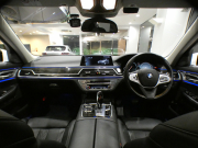 BMW 7シリーズ 740i ﾌﾟﾗｽPKG　☆有償色 ｺﾝﾌｫA Dｱｼｽﾄ+ 追ACC ﾚｰﾝCHW 衝突軽減 黒革 全席ﾋｰﾀｰ ﾏｯｻｰｼﾞ ｻﾝﾙｰﾌ iﾄﾞﾗｲﾌﾞﾅﾋﾞ(第6世代ﾀｯﾁP対応) 全周囲ｶﾒﾗ PDC ☆ﾚｰｻﾞｰﾗｲﾄ ｵｰﾄﾄﾗﾝｸ ﾛﾜﾘﾝｸﾞKIT 20AW　2年保証