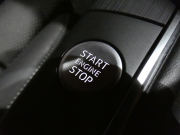 アウディ A3スポーツバック A3ｽﾎﾟｰﾂﾊﾞｯｸ 1.4TFSI Sﾗｲﾝ&ｱｼｽﾀﾝｽPKG　ADVｷｰ 追ACC ﾚｰﾝ&ｻｲﾄﾞｱｼｽﾄ 衝突軽減 半革 ﾋｰﾀｰ MMIﾅﾋﾞ ﾊﾞｰﾁｬﾙCP Bｶﾒﾗ PDC ｽﾏｰﾄﾌｫﾝIF LEDﾗｲﾄ Sﾗｲﾝｴｸｽﾃﾘｱ&18AW　2年保証