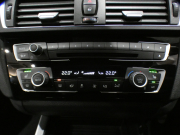 BMW 2シリーズ M235iｸｰﾍﾟ　☆6速MT ｺﾝﾌｫA ｸﾙｺﾝ ﾚｰﾝDW ｲﾝﾃﾘS ﾍｷｻｺﾞﾝｸﾛｽｼｰﾄ iﾄﾞﾗｲﾌﾞﾅﾋﾞ(NBT-EVO) TVﾁｭｰﾅｰ Bｶﾒﾗ PDC ｷｾﾉﾝ 専用ｴｸｽﾃﾘｱ&18AW Mｻｽ 326ps　2年保証