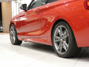 BMW 2シリーズ M235iｸｰﾍﾟ　☆6速MT ｺﾝﾌｫA ｸﾙｺﾝ ﾚｰﾝDW ｲﾝﾃﾘS ﾍｷｻｺﾞﾝｸﾛｽｼｰﾄ iﾄﾞﾗｲﾌﾞﾅﾋﾞ(NBT-EVO) TVﾁｭｰﾅｰ Bｶﾒﾗ PDC ｷｾﾉﾝ 専用ｴｸｽﾃﾘｱ&18AW Mｻｽ 326ps　2年保証