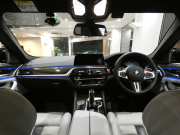BMW Mシリーズ M5 ｺﾝﾌｫｰﾄPKG　☆1ｵｰﾅｰ Dｱｼｽﾄ+ 追ACC ﾚｰﾝCHW 衝突軽減 ☆白革 ﾏｯｻｰｼﾞ ﾋｰﾀｰ&ﾍﾞﾝﾁﾚｰﾀｰ iﾄﾞﾗｲﾌﾞﾅﾋﾞ(第6世代 ﾀｯﾁP対応) 全周囲ｶﾒﾗ PDC ﾍｯﾄﾞUDSP harman/k LEDﾗｲﾄ ｱﾝﾋﾞｴﾝﾄｴｱP 専用ｴｸｽﾃﾘｱ&20AW ｽﾎﾟｰﾂEX 600ps　2年保証　