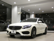 メルセデスベンツ Cクラス C250ｽﾎﾟｰﾂ ﾚｰﾀﾞｰｾｰﾌﾃｨPKG　ｷｰﾚｽｺﾞｰ ☆有償色 黒革 ﾋｰﾀｰ ﾅﾋﾞTV Bｶﾒﾗ PTS LEDﾗｲﾄ ｱﾝﾋﾞｴﾝﾄﾗｲﾄ ﾊﾟﾅﾒﾘｶｰﾅｸﾞﾘﾙ ﾄﾗﾝｸｽﾎﾟｲﾗｰ AMGｽﾀｲﾘﾝｸﾞ&19AW　2年保証