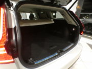 ボルボ V60 V60ｸﾛｽｶﾝﾄﾘｰ T5ﾌﾟﾛ AWD　追ACC･LKA･ LCMA 白革 ﾋｰﾀｰ ﾍﾞﾝﾁﾚｰﾀｰ ﾏｯｻｰｼﾞ機能 ﾀｯﾁｽｸﾘｰﾝHDDﾅﾋﾞTV harman/K 全周囲ｶﾒﾗ ﾍｯﾄﾞｱｯﾌﾟDSP LEDﾗｲﾄ ｵｰﾄﾃｰﾙｹﾞｰﾄ 19AW　2年保証