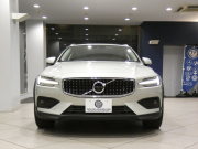 ボルボ V60 V60ｸﾛｽｶﾝﾄﾘｰ T5ﾌﾟﾛ AWD　追ACC･LKA･ LCMA 白革 ﾋｰﾀｰ ﾍﾞﾝﾁﾚｰﾀｰ ﾏｯｻｰｼﾞ機能 ﾀｯﾁｽｸﾘｰﾝHDDﾅﾋﾞTV harman/K 全周囲ｶﾒﾗ ﾍｯﾄﾞｱｯﾌﾟDSP LEDﾗｲﾄ ｵｰﾄﾃｰﾙｹﾞｰﾄ 19AW　2年保証