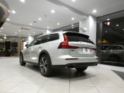 ボルボ V60 V60ｸﾛｽｶﾝﾄﾘｰ T5ﾌﾟﾛ AWD　追ACC･LKA･ LCMA 白革 ﾋｰﾀｰ ﾍﾞﾝﾁﾚｰﾀｰ ﾏｯｻｰｼﾞ機能 ﾀｯﾁｽｸﾘｰﾝHDDﾅﾋﾞTV harman/K 全周囲ｶﾒﾗ ﾍｯﾄﾞｱｯﾌﾟDSP LEDﾗｲﾄ ｵｰﾄﾃｰﾙｹﾞｰﾄ 19AW　2年保証