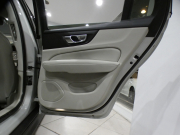 ボルボ V60 V60ｸﾛｽｶﾝﾄﾘｰ T5ﾌﾟﾛ AWD　追ACC･LKA･ LCMA 白革 ﾋｰﾀｰ ﾍﾞﾝﾁﾚｰﾀｰ ﾏｯｻｰｼﾞ機能 ﾀｯﾁｽｸﾘｰﾝHDDﾅﾋﾞTV harman/K 全周囲ｶﾒﾗ ﾍｯﾄﾞｱｯﾌﾟDSP LEDﾗｲﾄ ｵｰﾄﾃｰﾙｹﾞｰﾄ 19AW　2年保証