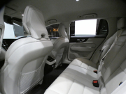 ボルボ V60 V60ｸﾛｽｶﾝﾄﾘｰ T5ﾌﾟﾛ AWD　追ACC･LKA･ LCMA 白革 ﾋｰﾀｰ ﾍﾞﾝﾁﾚｰﾀｰ ﾏｯｻｰｼﾞ機能 ﾀｯﾁｽｸﾘｰﾝHDDﾅﾋﾞTV harman/K 全周囲ｶﾒﾗ ﾍｯﾄﾞｱｯﾌﾟDSP LEDﾗｲﾄ ｵｰﾄﾃｰﾙｹﾞｰﾄ 19AW　2年保証