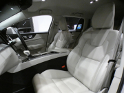 ボルボ V60 V60ｸﾛｽｶﾝﾄﾘｰ T5ﾌﾟﾛ AWD　追ACC･LKA･ LCMA 白革 ﾋｰﾀｰ ﾍﾞﾝﾁﾚｰﾀｰ ﾏｯｻｰｼﾞ機能 ﾀｯﾁｽｸﾘｰﾝHDDﾅﾋﾞTV harman/K 全周囲ｶﾒﾗ ﾍｯﾄﾞｱｯﾌﾟDSP LEDﾗｲﾄ ｵｰﾄﾃｰﾙｹﾞｰﾄ 19AW　2年保証