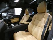 ボルボ V60 V60ｸﾛｽｶﾝﾄﾘｰ ｱﾙﾃｨﾒｯﾄB5 AWD　1ｵｰﾅｰ 追ACC･LKA･ BLIS 茶革 全席ﾋｰﾀｰ ﾍﾞﾝﾁﾚｰﾀｰ ﾏｯｻｰｼﾞ ☆ﾊﾟﾉﾗﾏSR ☆ｸﾘｽﾀﾙｼﾌﾄﾉﾌﾞ  ﾀｯﾁｽｸﾘｰﾝGoogleﾅﾋﾞ harman/K 全周ｶﾒﾗ LEDﾗｲﾄ ｵｰﾄﾃｰﾙｹﾞｰﾄ 19AW B5EG+ﾓｰﾀｰ　2年保証